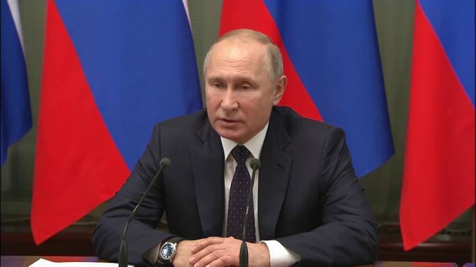 Путин: несистемная оппозиция не является врагом государства