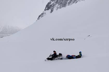 Российский турист погиб из-за схода лавины в горах