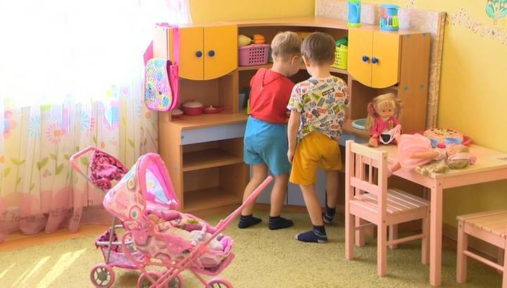 В московских детсадах и младших классах школ откроют дежурные группы
