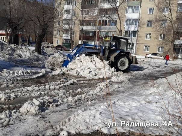 Илья Середюк рассказал об очистке дорог в Кемерове