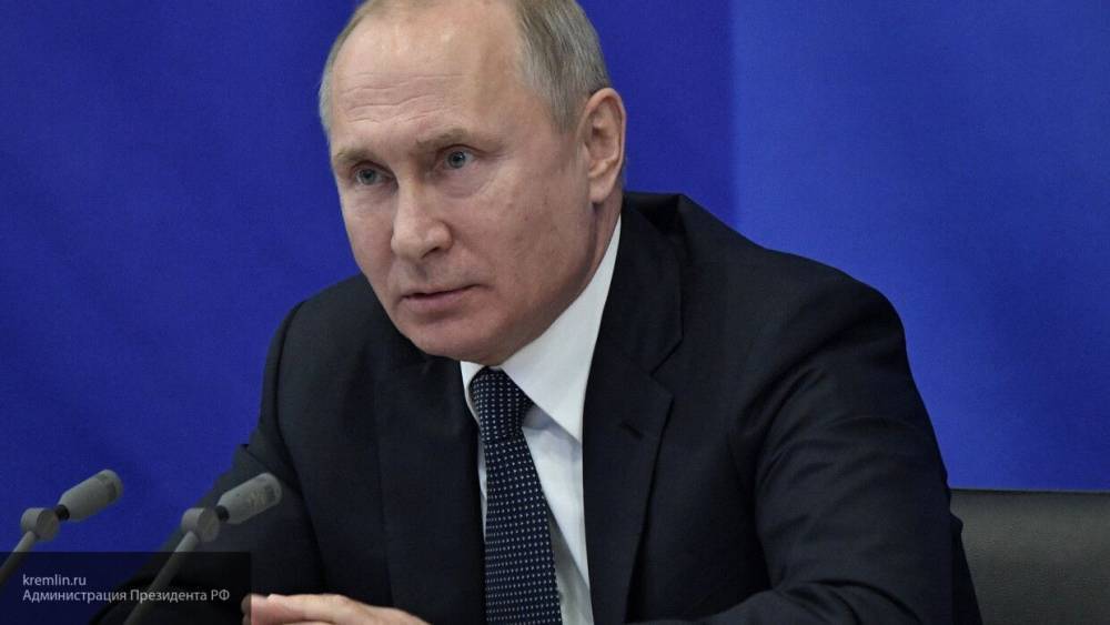 Путин призвал к бескомпромиссной борьбе с коррупцией в России