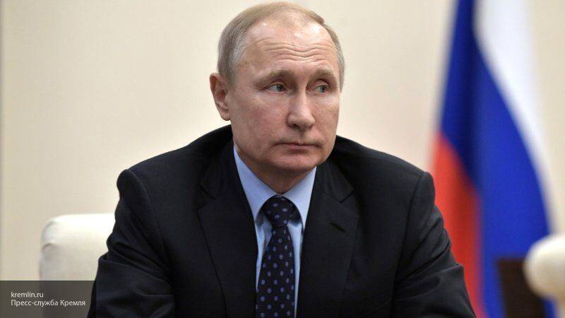 Путин прибыл в центр по борьбе с распространением коронавируса в Москве