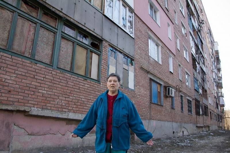 «Чтобы они провалились за наши страдания!» Украина обстреляла жилую девятиэтажку в Донецке