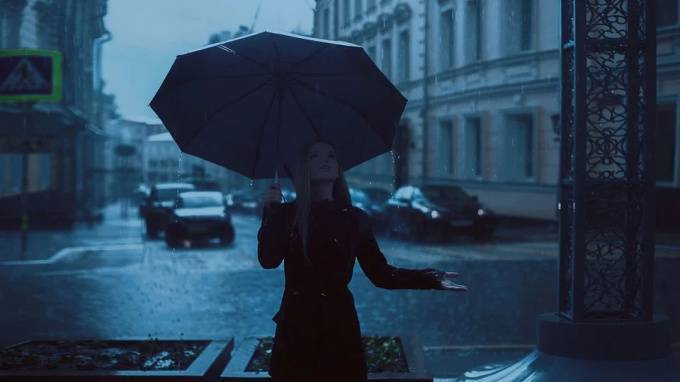 В среду сильный ветер и дождь накроют Петербург