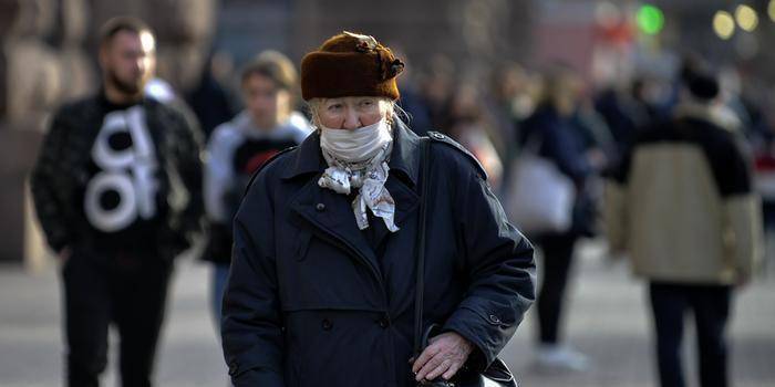 Пожилым россиянам дали рекомендации по защите от коронавируса