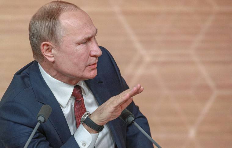 «Ситуация надёжная»: Путин призвал не покупать продукты впрок