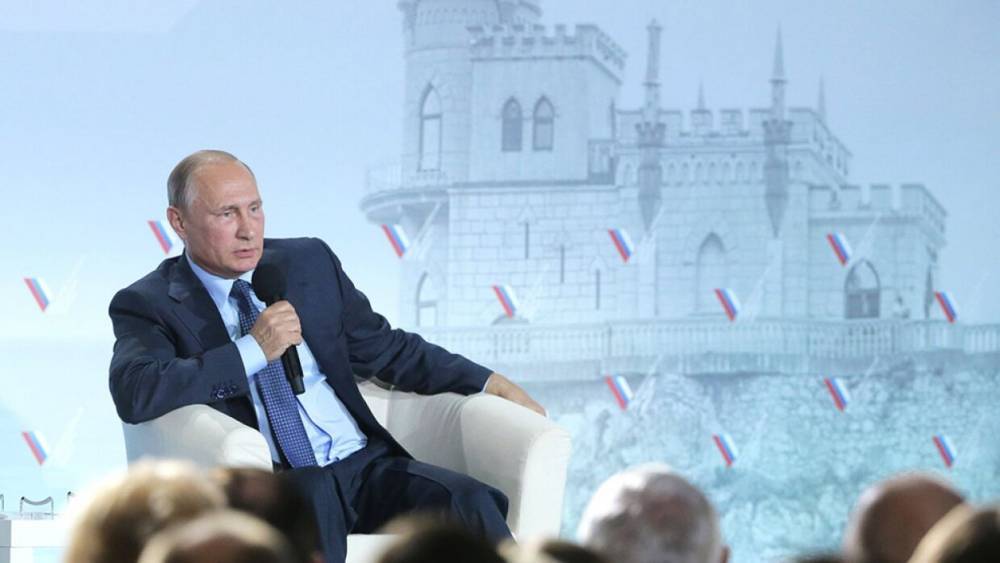Путин вручит госнаграды строителям Крымского моста