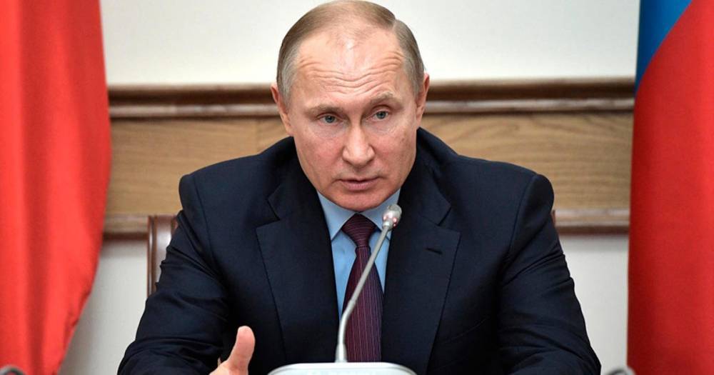 Путин потребовал не допускать слухов и спекуляций из-за коронавируса