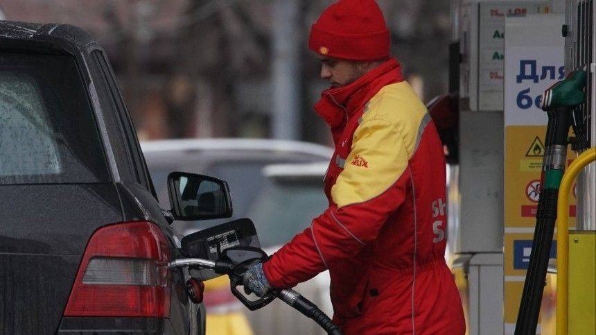 Путина удивил рост цен на бензин на фоне падения стоимости нефти