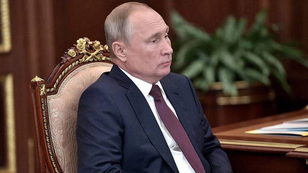 Путин поручил правительству РФ ужесточить контроль за оборотом лекарственных средств