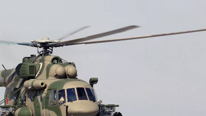 В Коми неизвестные обстреляли вертолет Ми-8