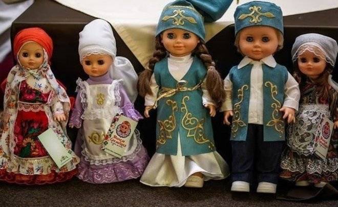 В детсады Татарстана отправят 4000 татароговорящих кукол
