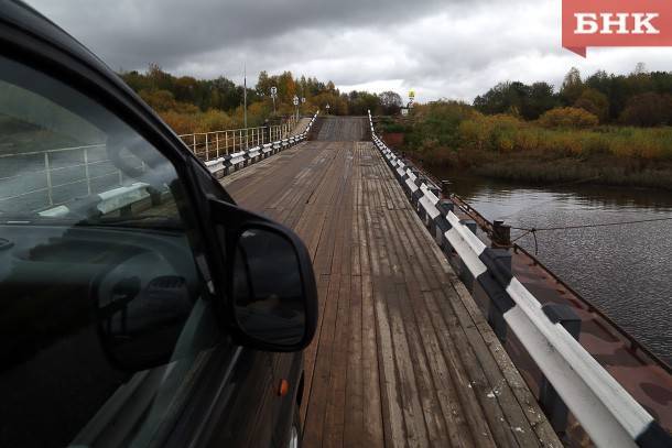 Жители сыктывкарских заречных поселков просят у властей понтонный мост