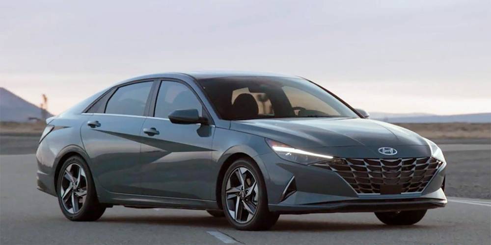 Hyundai представила Elantra нового поколения