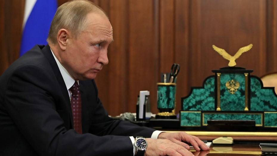 Путин допустил трату средств ФНБ на поддержку россиян
