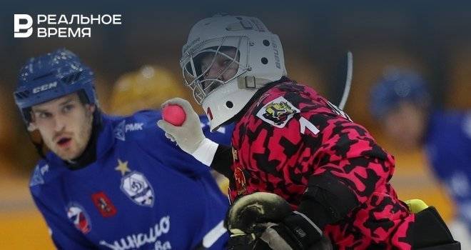 Финал чемпионата России по хоккею с мячом перенесен, матч за «бронзу» отменен