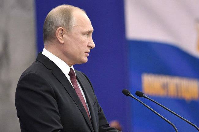 Путин: российский средний класс не хочет, «как во Франции»