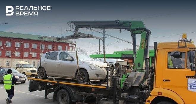 В Казани приставы забрали у должницы по налогам автомобиль