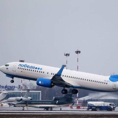 Авиакомпания "Победа" не может получить разрешение Черногории на вывоз из Тивата россиян