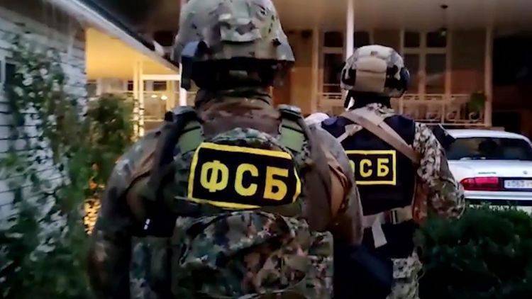 ФСБ раскрыла сеть подпольных оружейников из 16 регионов России - видео