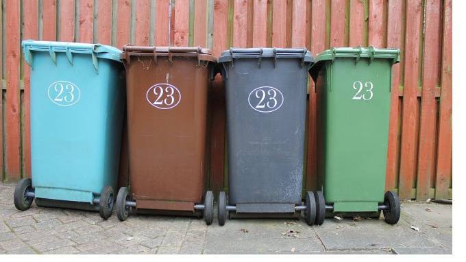 В Петербурге могут появиться контейнеры для раздельного сбора мусора. Законопроект приняли в первом чтении