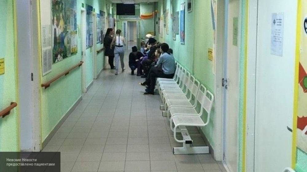 Карантин в больнице Боткина проходят 303 жителя Петербурга