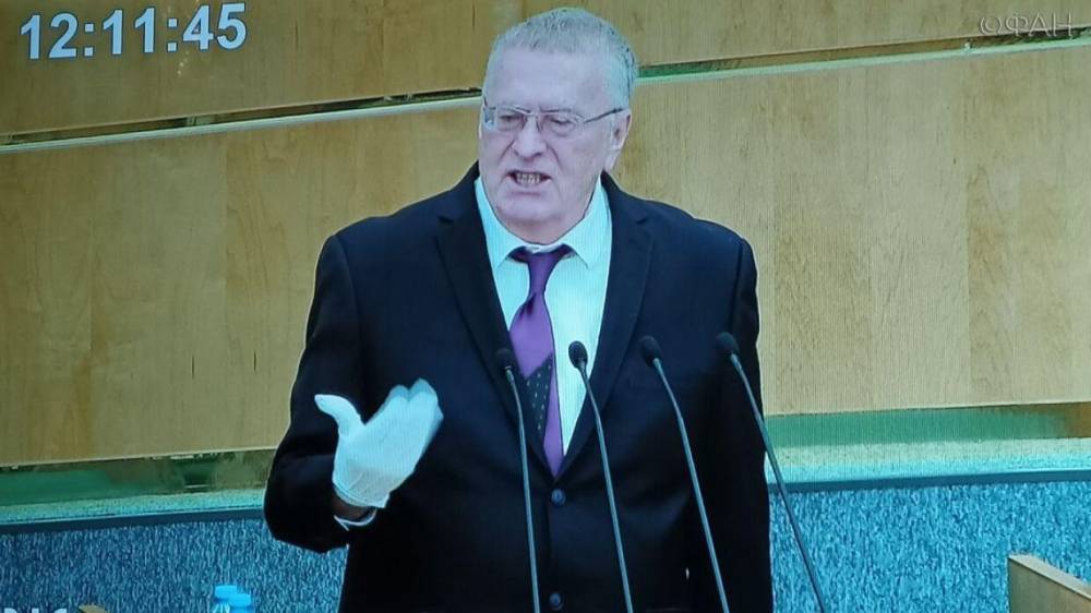 Жириновский обещал обеспечить медицинскими масками всю Госдуму