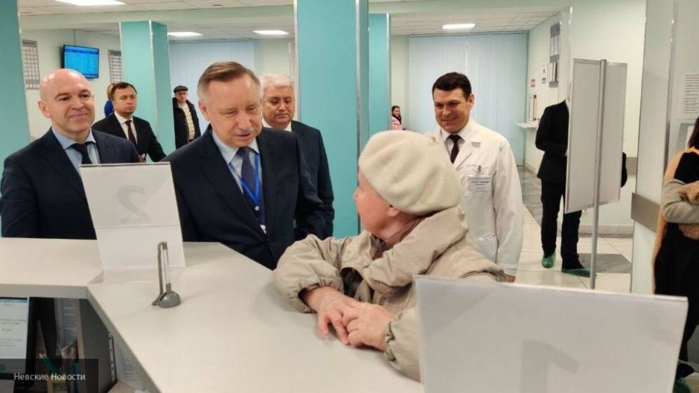 Беглов оценил процедуры тестирования на коронавирус в поликлиниках Петербурга