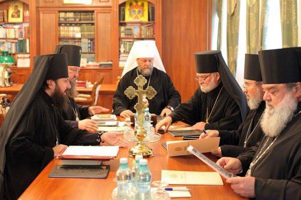 В молдавских церквях отказываются соблюдать карантин