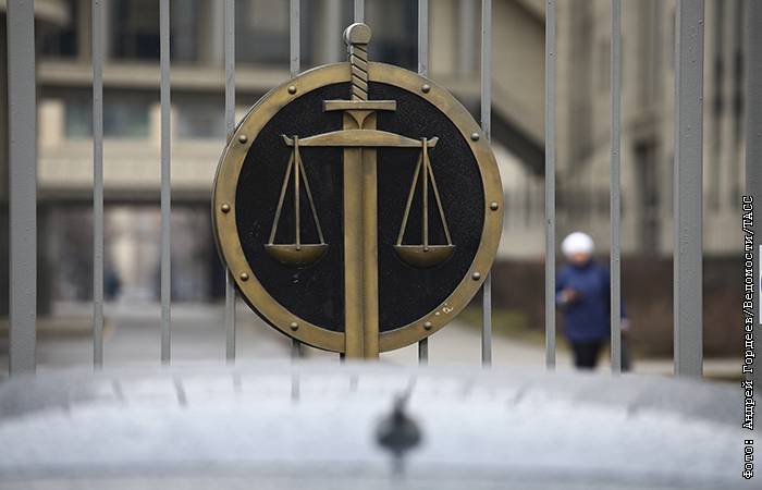 Российские суды из-за COVID-19 приостановят рассмотрение дел