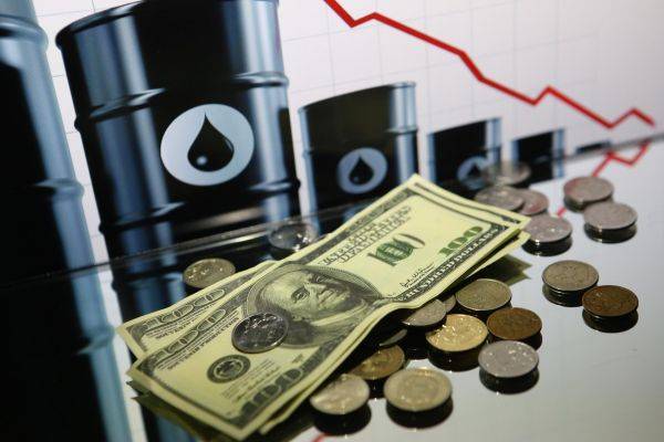 Доллар преодолел 80-рублёвый рубеж. Нефть упала до $ 25,98 за баррель