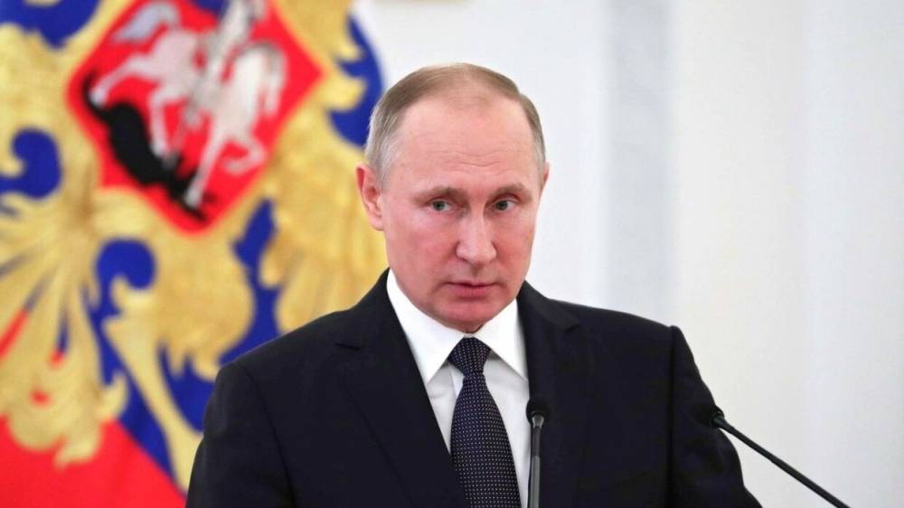 Путин прибыл с рабочим визитом в Крым