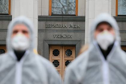 Украинские депутаты самоизолировались из-за коронавируса