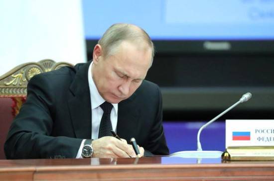 Путин назначил двух атаманов войсковых казачьих обществ