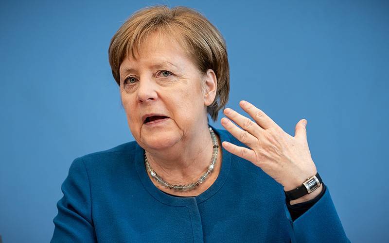 Меркель призвала вспомнить о Второй мировой войне из-за коронавируса