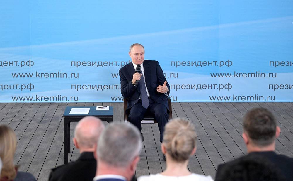 "Пусть подавятся": Путин пересказал беседу с Ротенбергом о санкциях