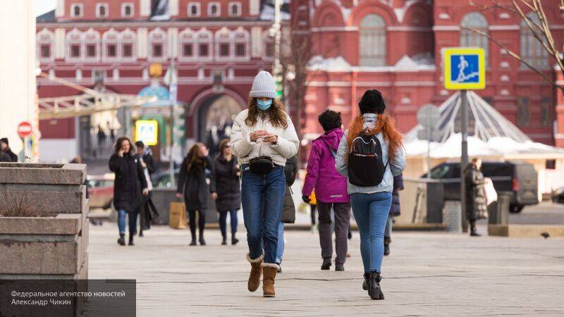Минобороны РФ назвало фейк о комендантском часе в Москве вбросом "одной из соседних стран"