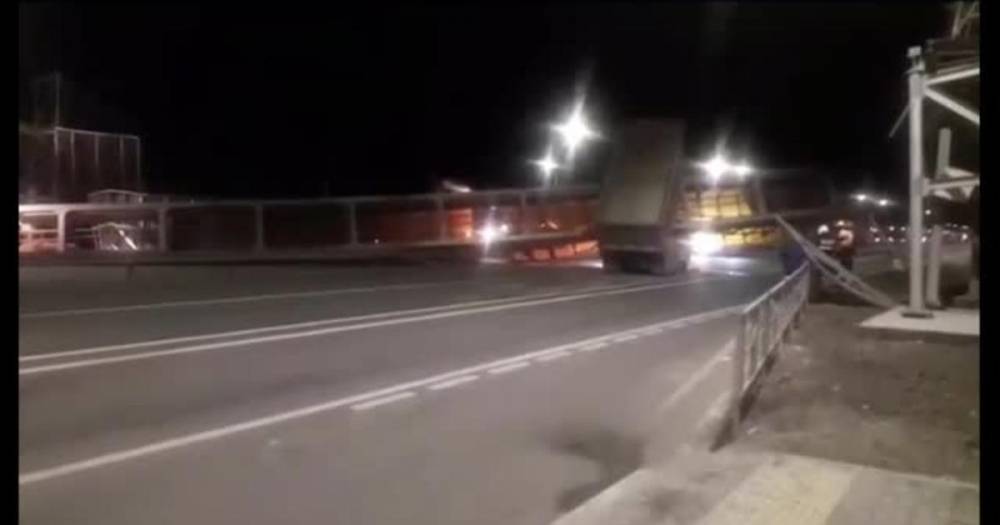 Во Владимирской области рухнул пешеходный мост