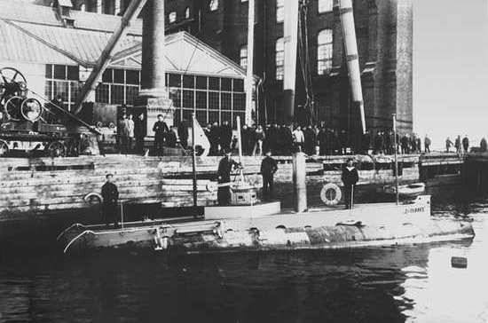 Российский подводный флот начинался с «Дельфина»