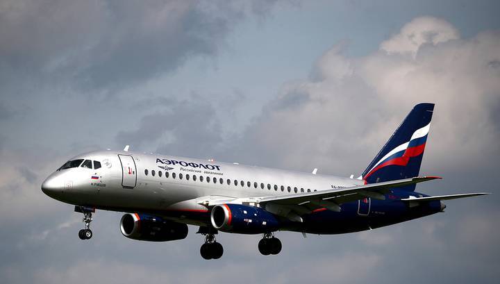 Самолет "Аэрофлота" с российскими туристами вылетел из Черногории в Москву