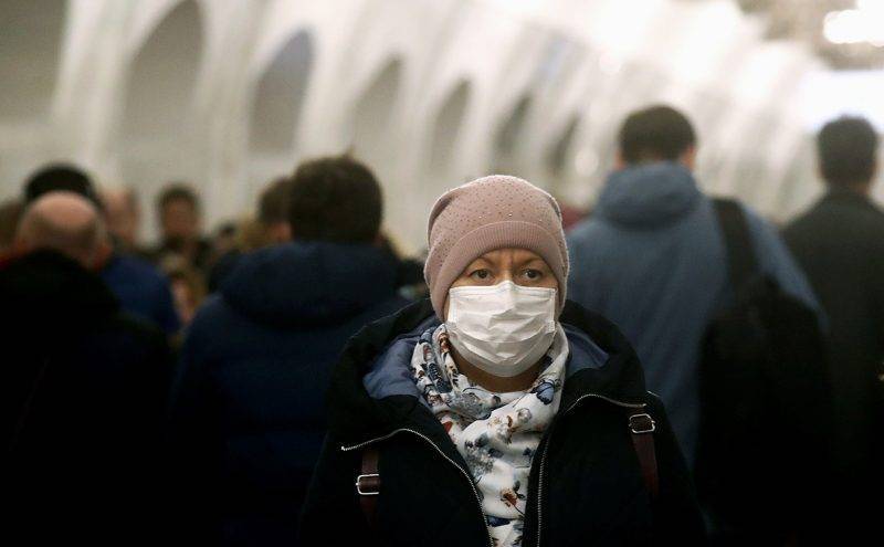 Число случаев заражения коронавирусом в России продолжает расти