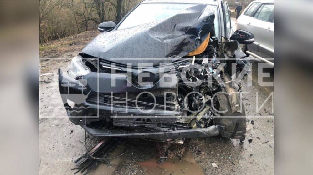 Появились кадры с места ДТП в Павловске, где пострадал водитель Fiat