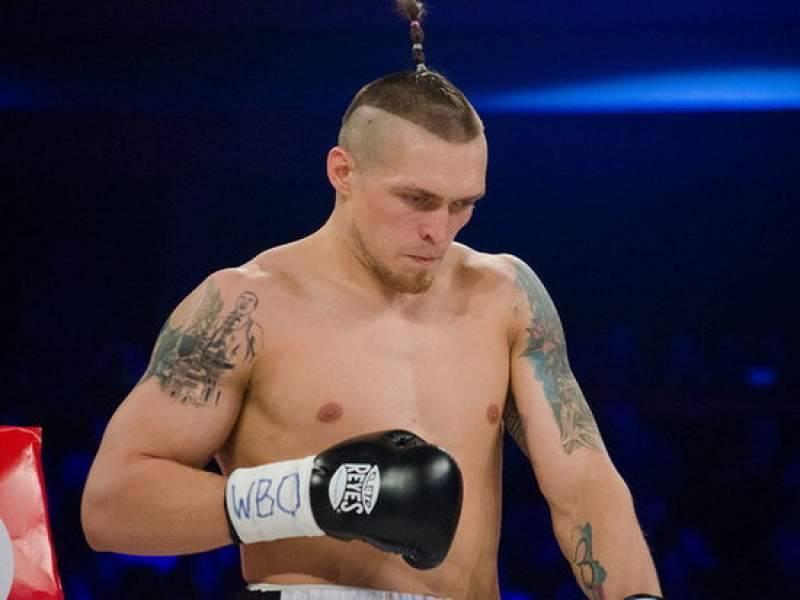Украинский боксер Усик разозлил фанатов просьбой произносить его имя по-русски
