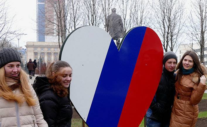 The Wall Street Journal (США): Россия укрепляет свою связь с Крымом, замораживая конфликт с Западом