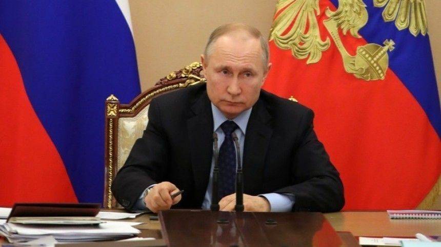 Владимир Путин признался, что больше всего доверяет простым россиянам