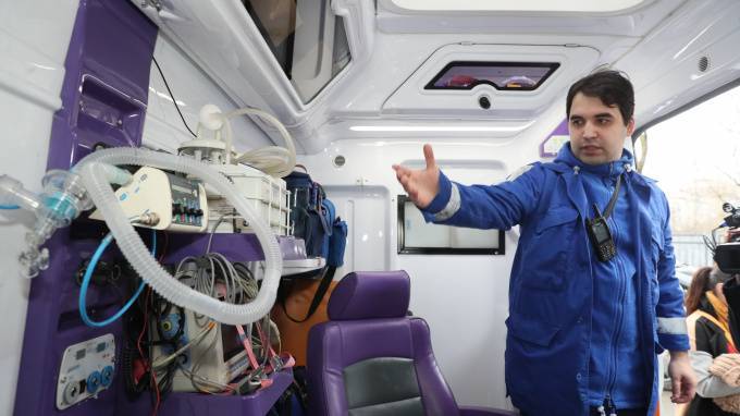 Петербургские кареты скорой помощи снабдили аппаратами искусственной вентиляции легких