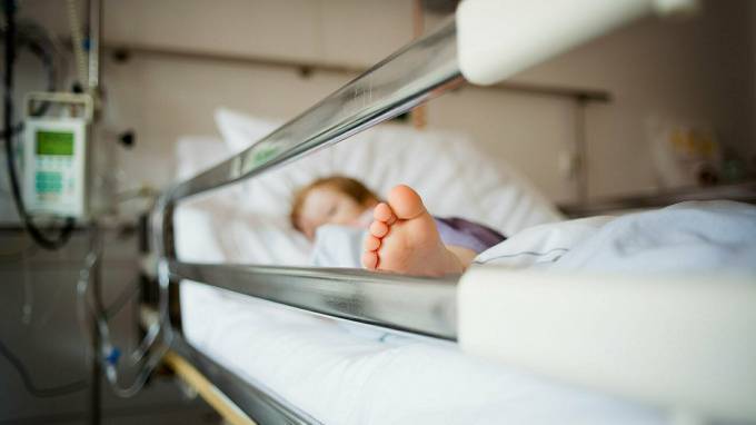 В больницы Петербурга с подозрением на коронавирус привезли 19 детей