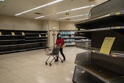 Работники супермаркетов рассказали о панических атаках из-за опустевших полок