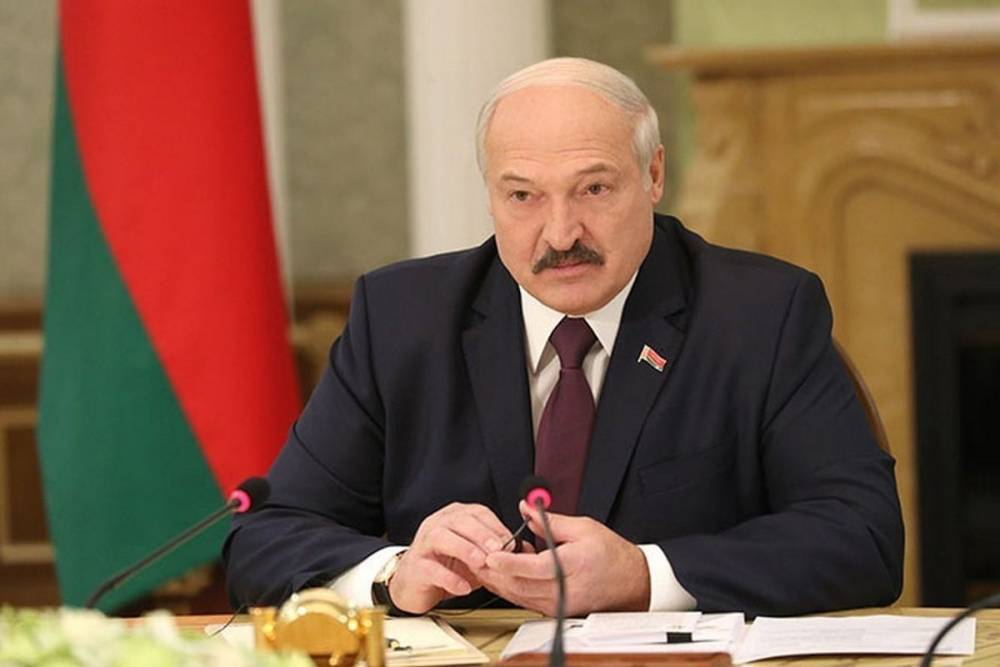 Лукашенко назвал коронавирус очередным психозом