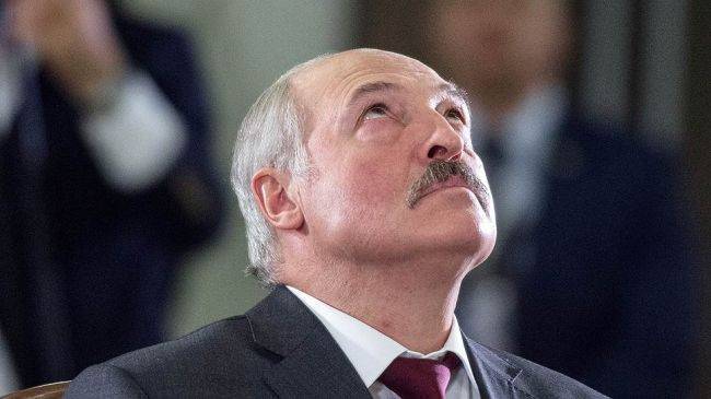 Президент Лукашенко посоветовал белорусам самоизолироваться